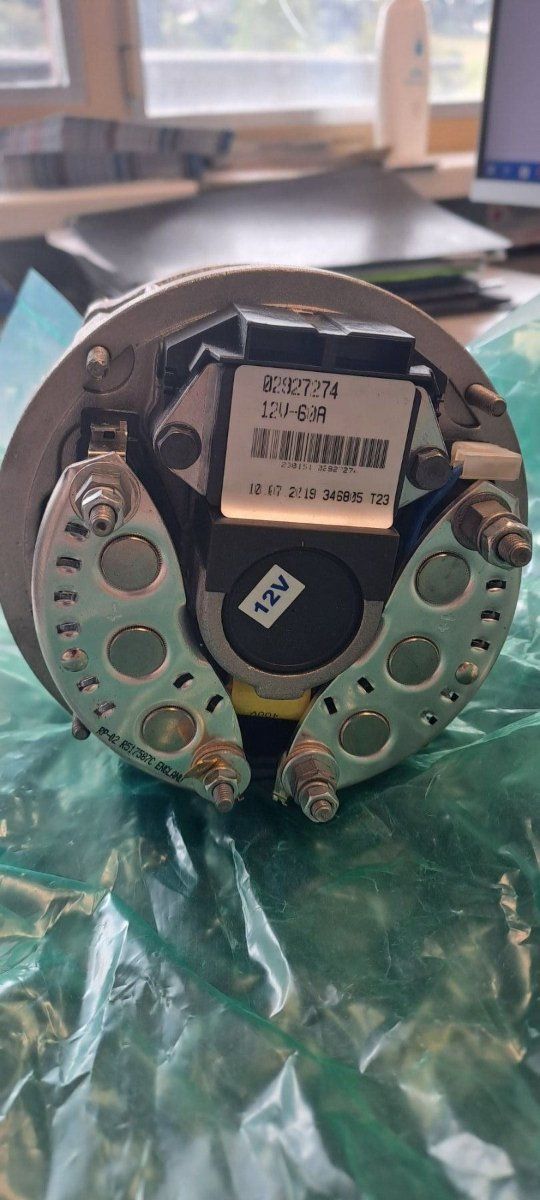 Generatori di corrente: Deutz AT - Generator 0292-7274 – Nuovo e nell'imballaggio originale da Münchenwiler venduto da Zellerbarbara
