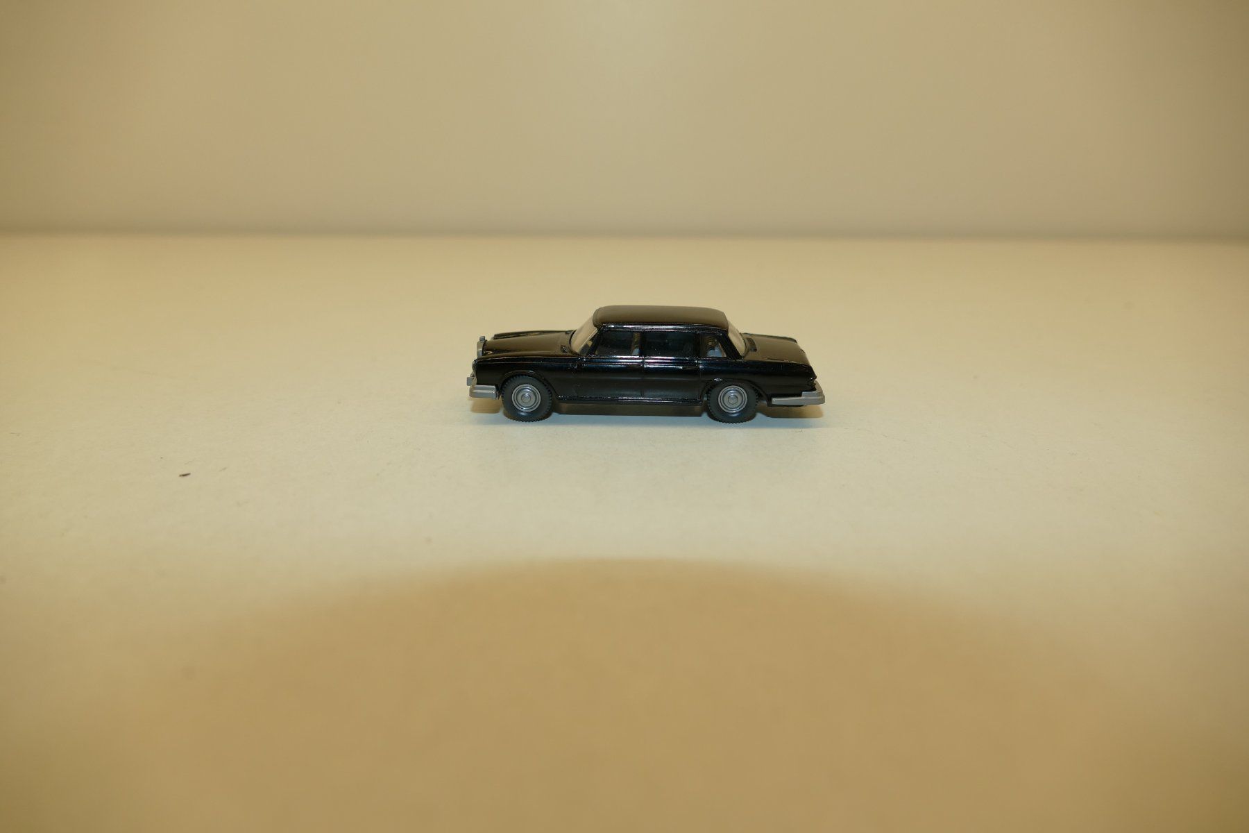 Wiking Modellini d'auto: Wiking 1:87: Mercedes Benz 600 – Nuovo (secondo la descrizione) da Niederhasli venduto da rail-duerst 1