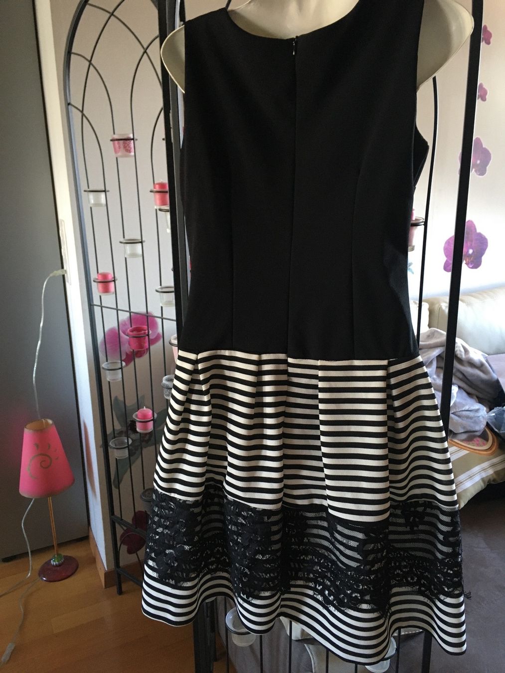 Kleider: Robe élégante noir blanc rayée dentelles S/M neuve – Neu (gemäss Beschreibung) aus Genève von Libellule477 4