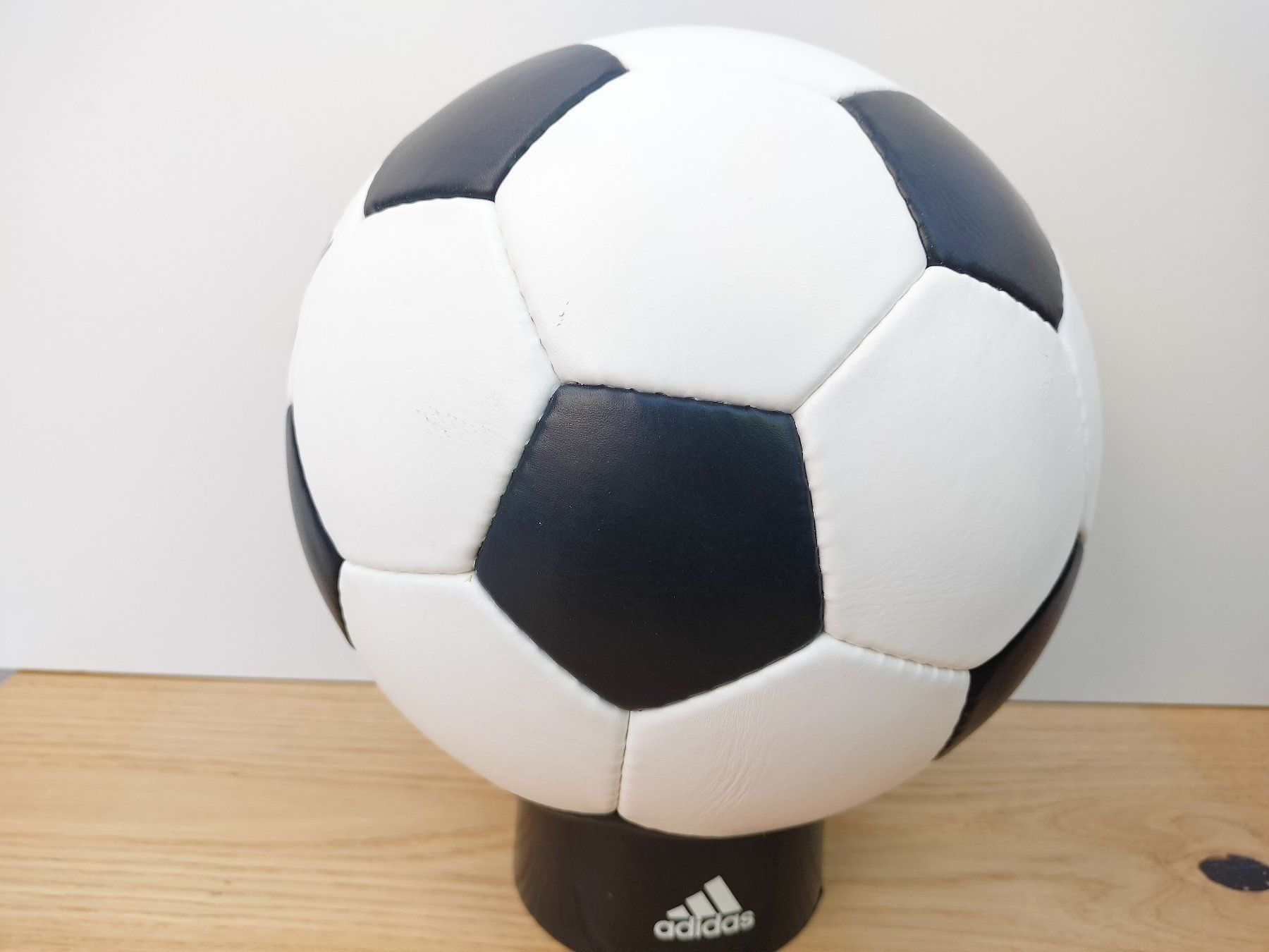 Adidas Palloni: Original Adidas Matchball WM 1974 – Usato da Wil SG venduto da kaizzen 5