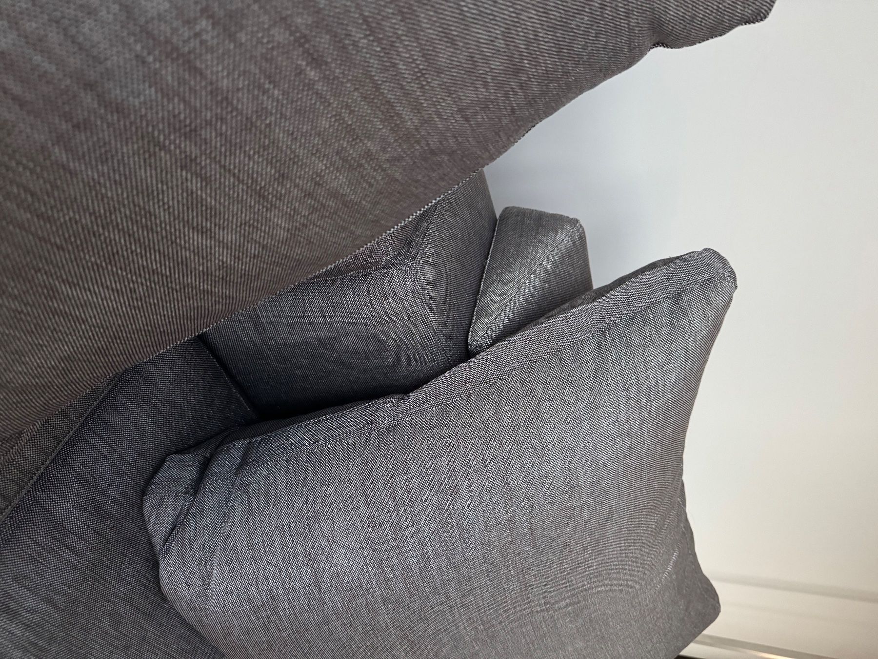 Boconcept Sofas: Canapé BoConcept – D'occasion à Vésenaz par bat_m72z 2