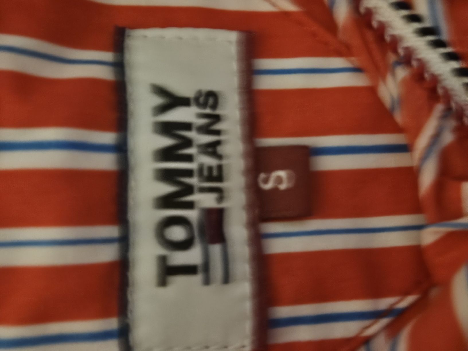 Camicette: Tommy Jeans Hemd rot-weiss gestreift Grösse S – Usato da Jonen venduto da Airspeed 2