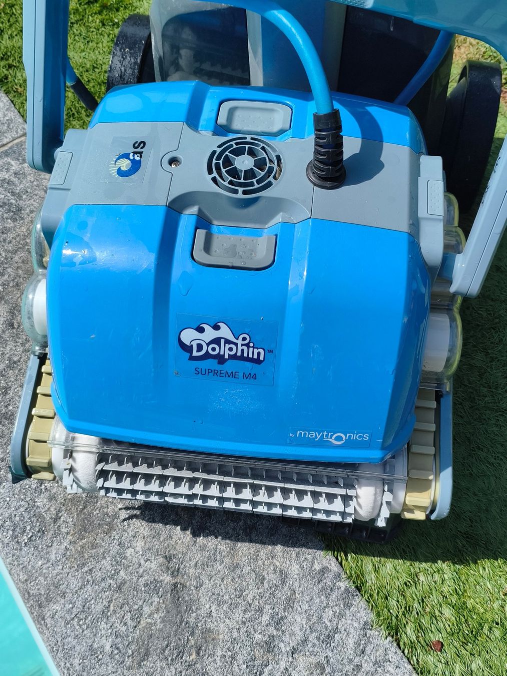 Dolphin Accessoires de piscine: Dolphin Supreme M4 Pool Roboter inkling. Caddy – D'occasion à Losone par chr_jrc8 4