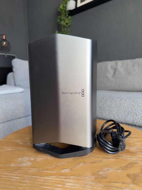 Blackmagic Design eGPU Radeon Pro Vega 56 External GPU (Gebraucht) in ...