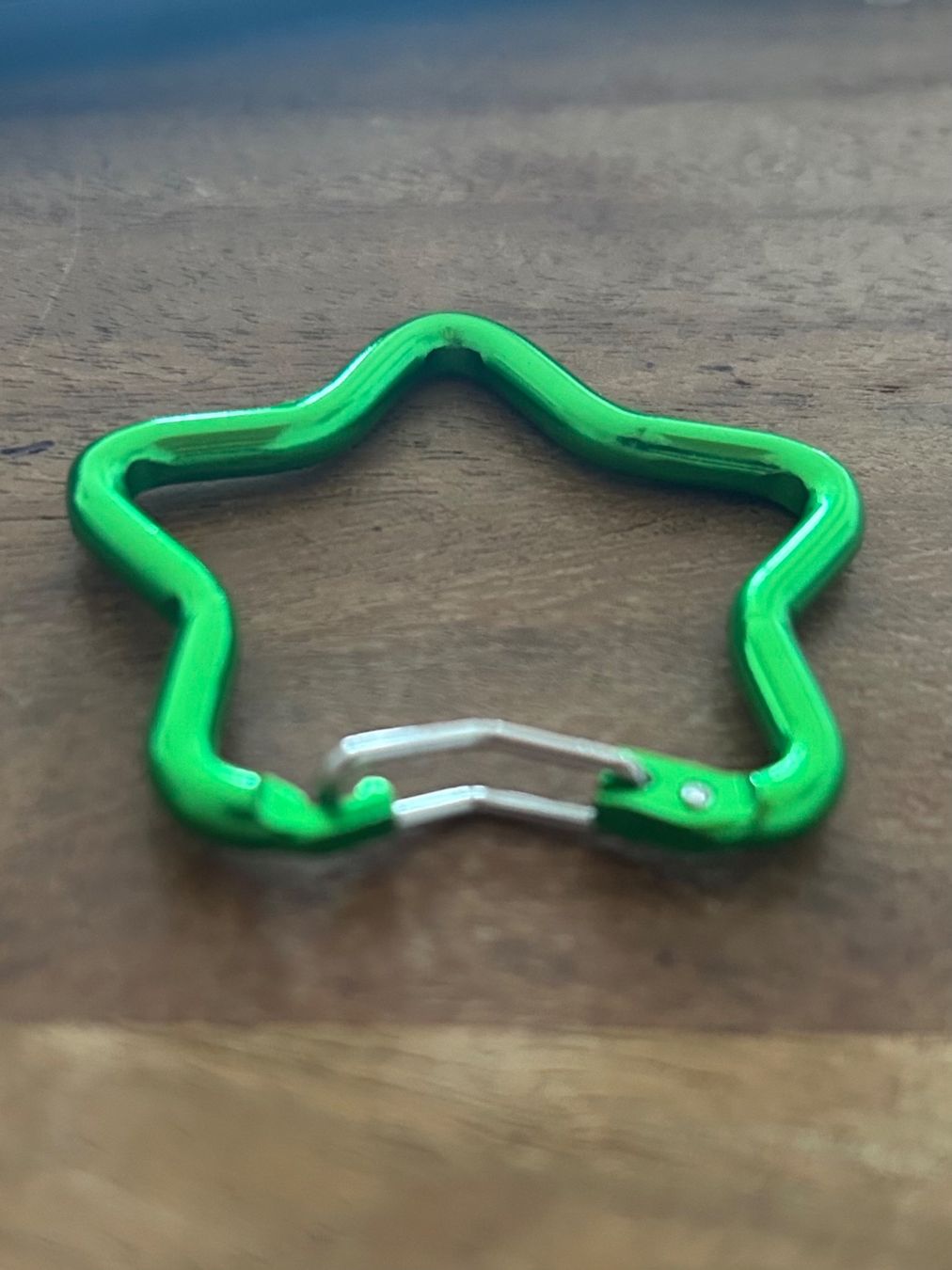 Attrezzatura da arrampicata: Kleiner Karabiner in Sternform NEU – Nuovo e nell'imballaggio originale da Geneve venduto da vane267 1