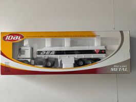 M-B Actros mit Tankauflieger "DEA" von Joal die cast 1/50