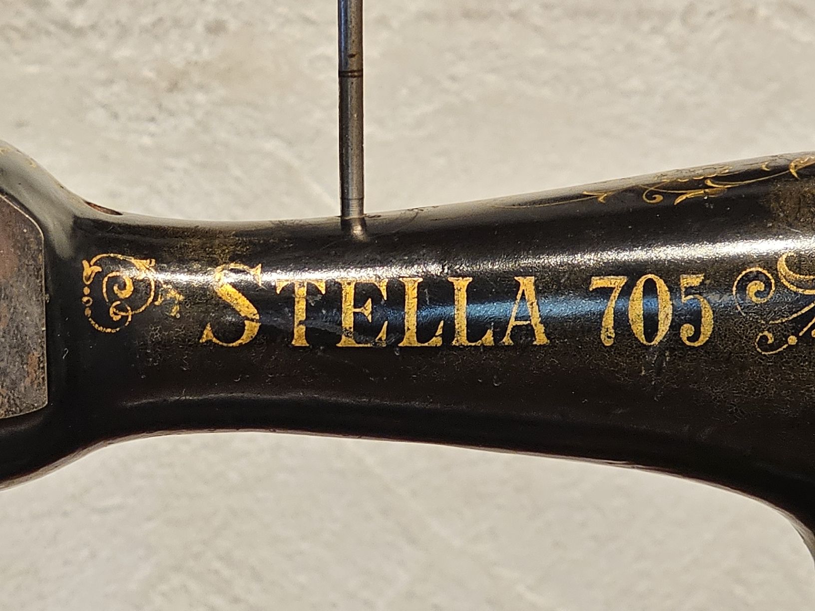 Machines à coudre: Antike Nähmaschine Stella 705 – Défectueux à Meisterschwanden par Hummer21 9