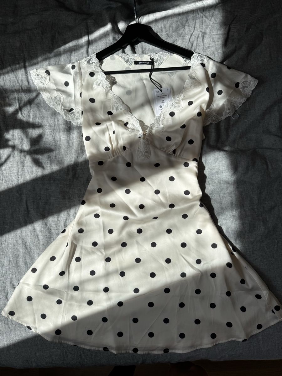 Vestiti: Kleid Gina Tricot – Nuovo e nell'imballaggio originale da Bern venduto da j_schalti