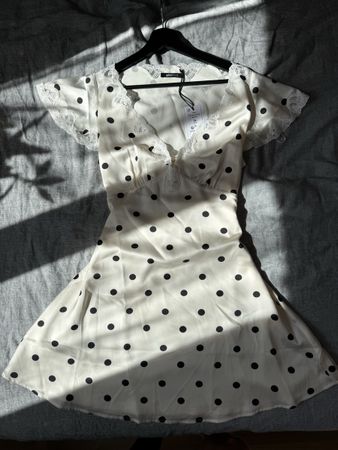 Kleid Gina Tricot