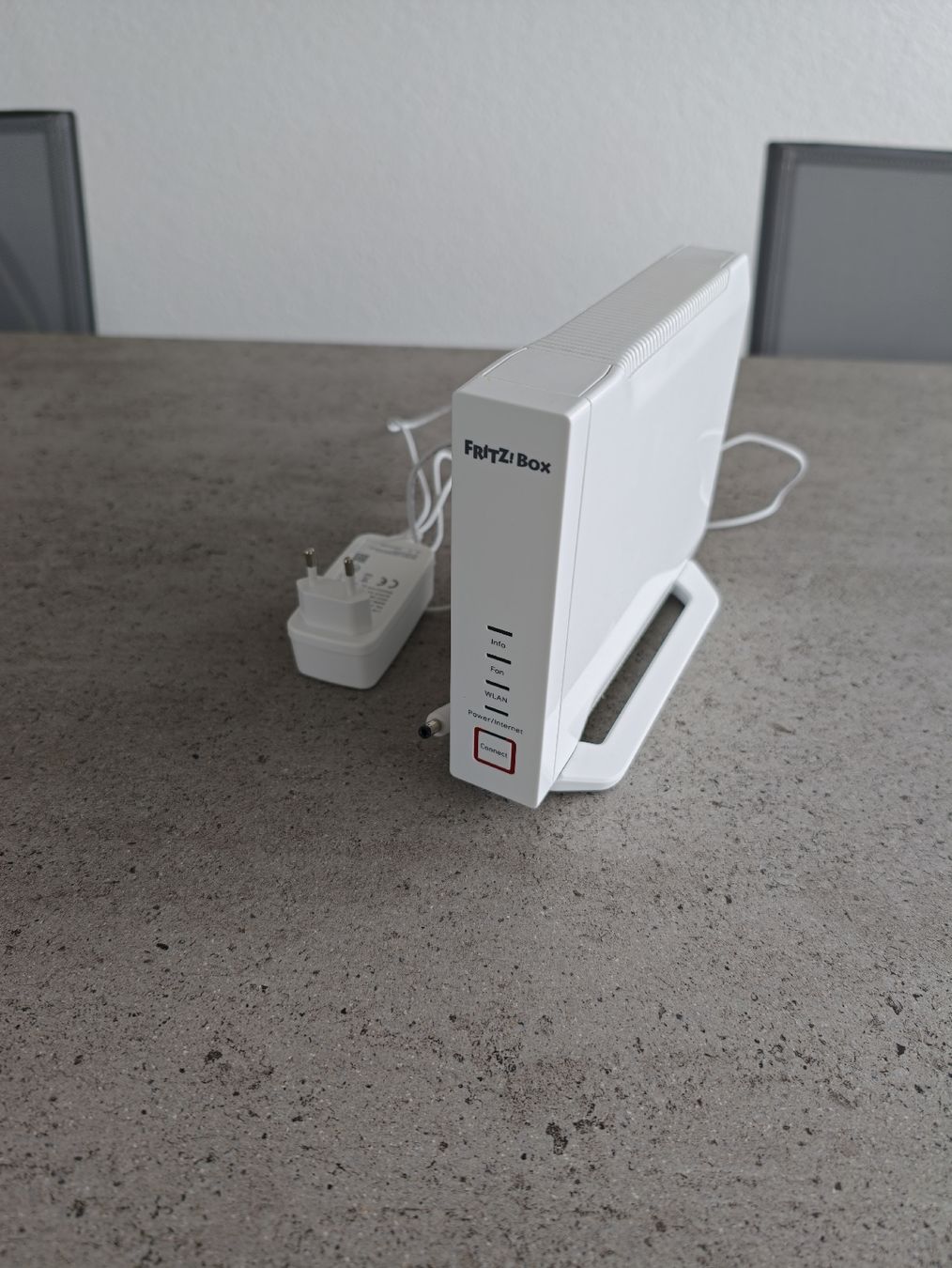 Fritz Modem & Router: Fritzbox 4060 gebraucht - super Zustand – Nuovo (secondo la descrizione) da Ostermundigen venduto da Sadibe1974