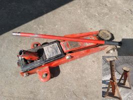 Wagenheber 1300 kg + 2 Stützen