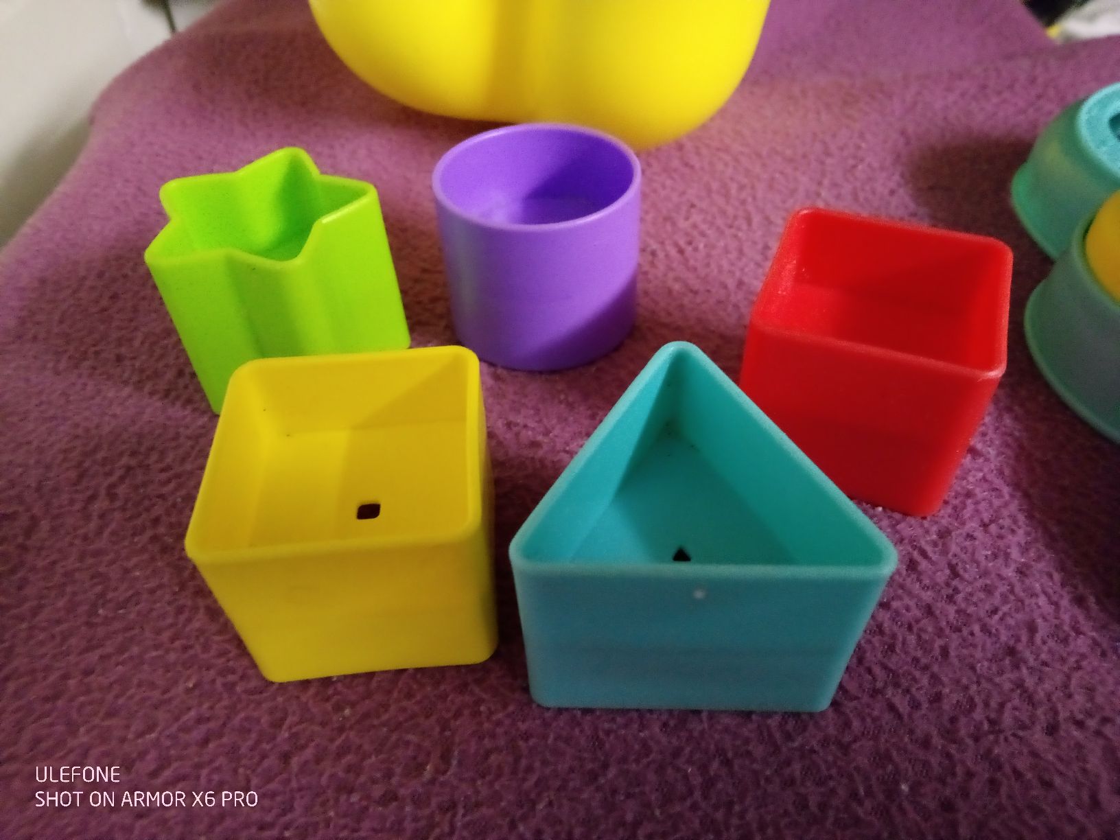Fisher-Price Giocattoli: Fisher-Price Schmetterling Form Sorter – Usato da Volketswil venduto da Car1 1