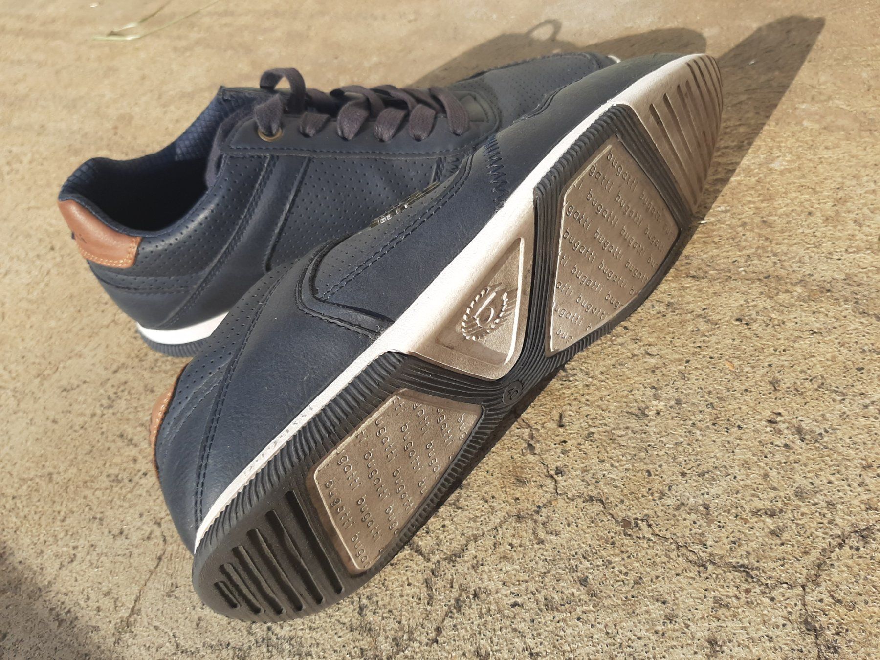 Bugatti Herrenschuhe: wenig getragene, coole Bugatti-Schuhe Gr. 40 – Gebraucht aus Hondrich von majululu71 2