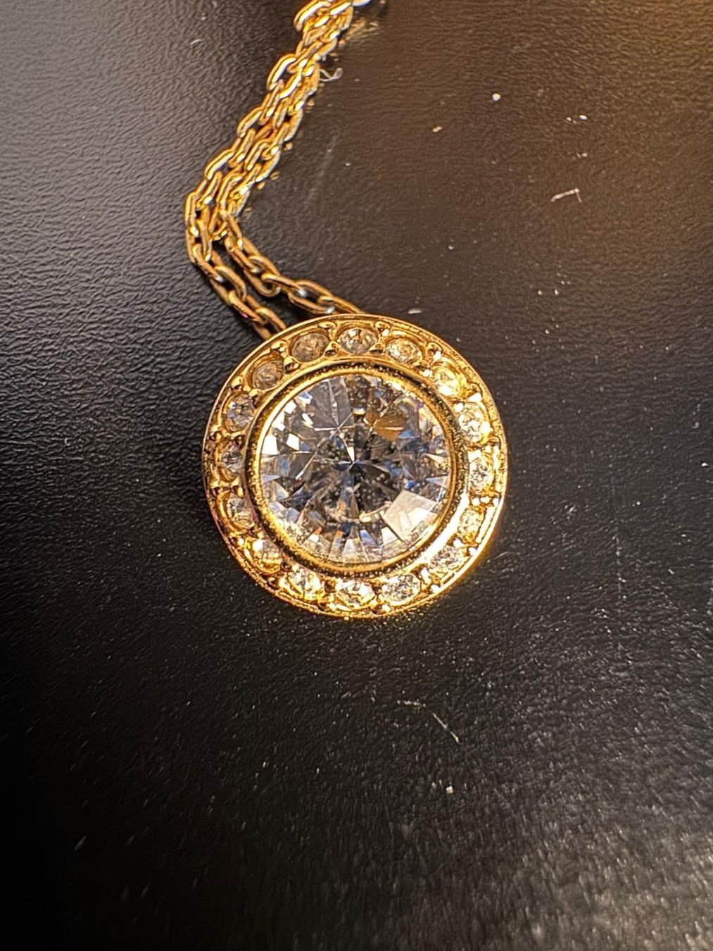 Swarovski Catenine: Swarovski Halskette – Usato da Winterthur venduto da Dejv 1