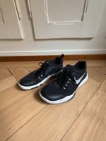 NIKE Training Sport Sneaker schwarz 44