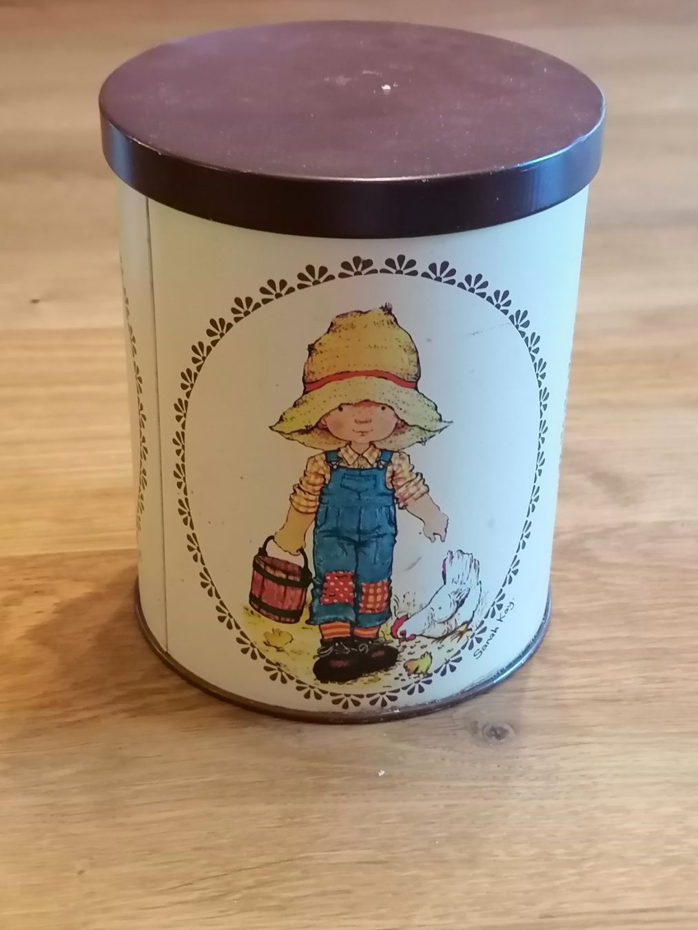 Altro in Decorazioni & Accessori: Sarah Kay Vintage Blechdose – Usato da Basel venduto da vintagecollector 1