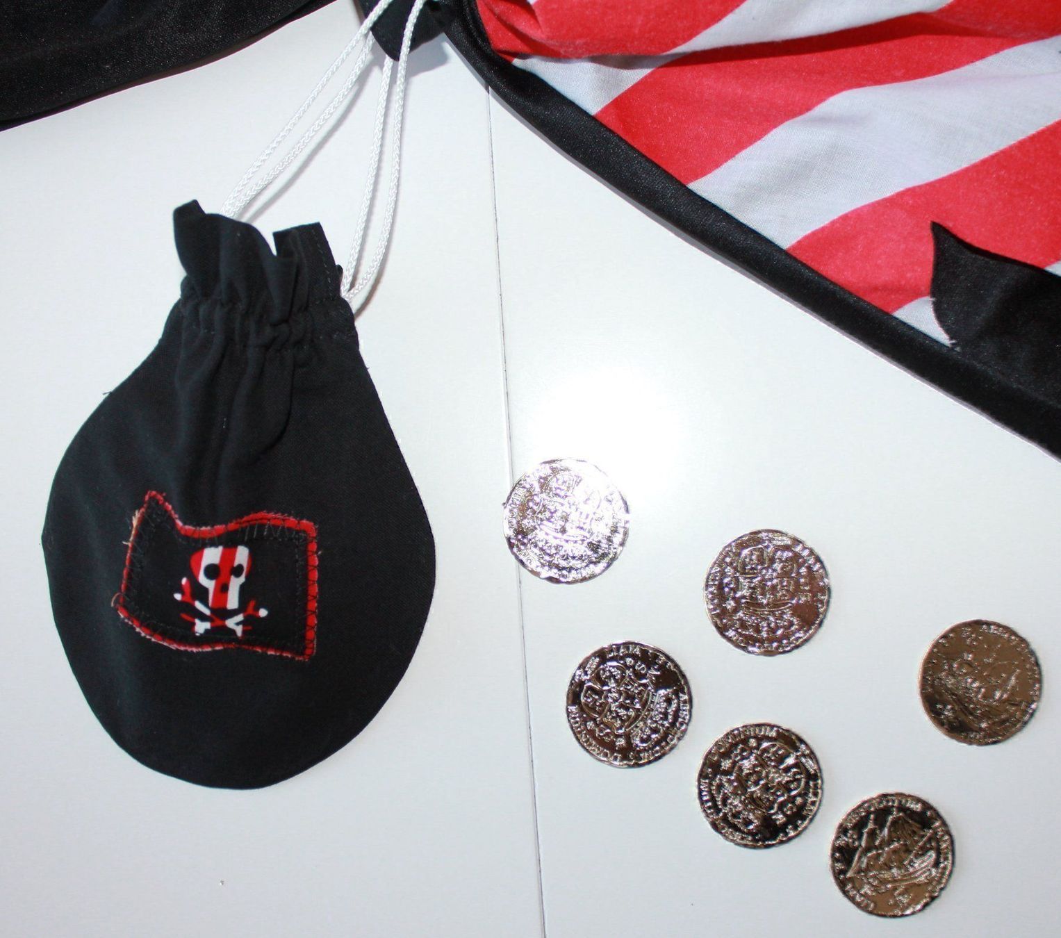 Costumi: Costume pirate / Pirat t. S – Usato da Peseux venduto da CoolShoping 4