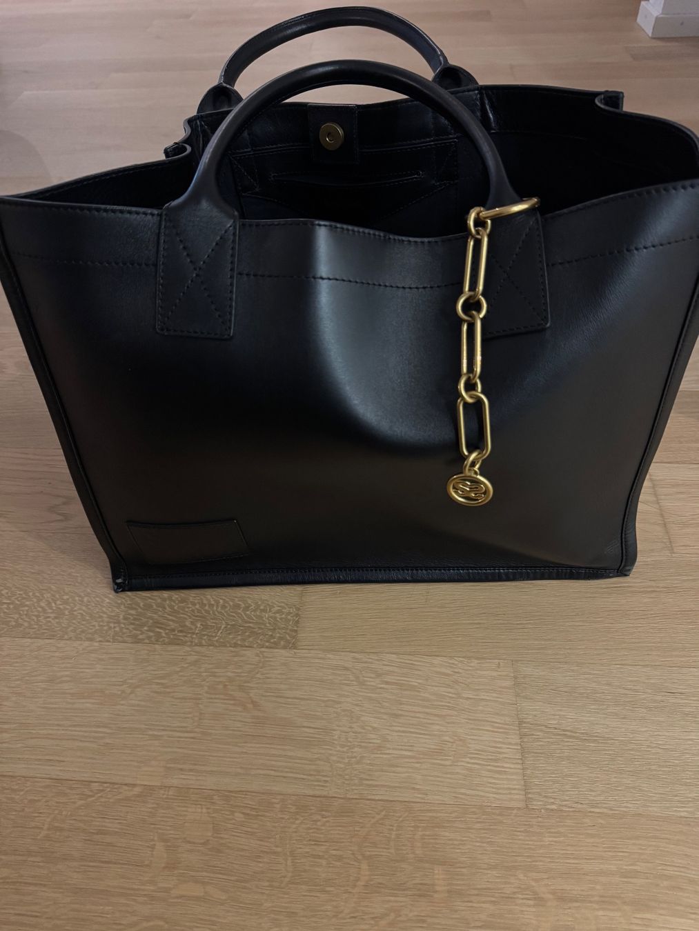 Sandro Borse: Sandro Handtasche Large – Nuovo (secondo la descrizione) da Aarau venduto da christinasarah