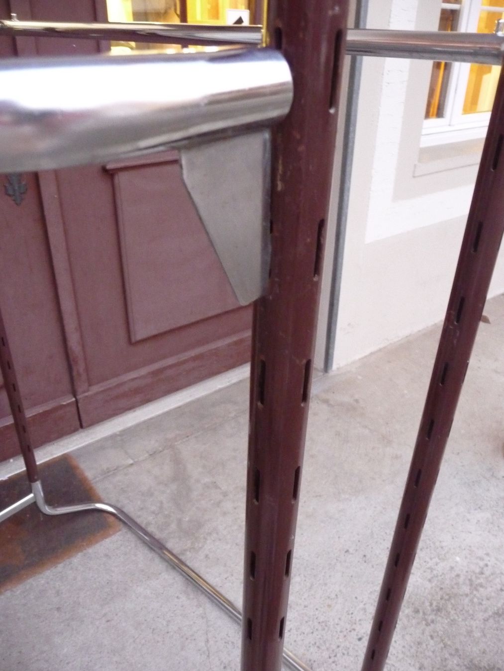 Porte manteau: Kleiderständer mit zwei Stangen / Doppelkleiderständer – D'occasion à Rafz par Powacaddy 2