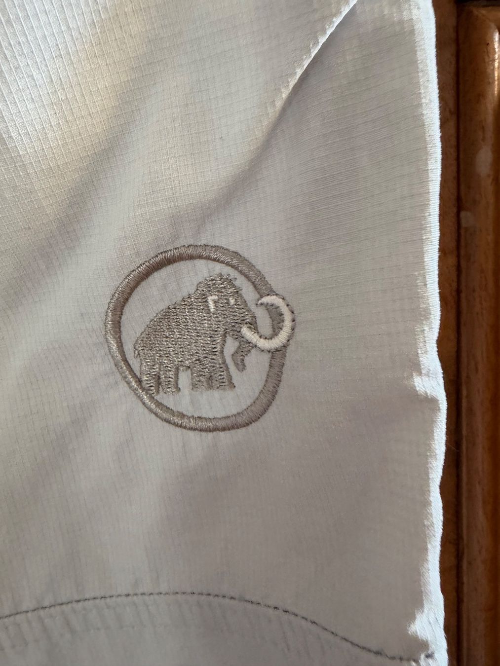 Mammut Pantaloni: MAMMUT  Wanderhose 3/4 Größe L   Farbe: Hellbeige – Usato da Interlaken venduto da Bona55 2