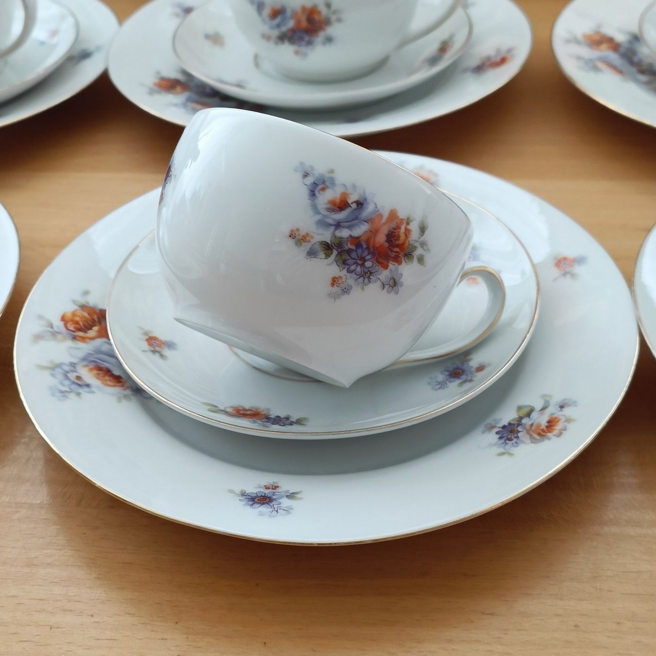 Set di piatti: Vintage florales Kaffee- oder Teeservice Tirschnreuth Bayern – Usato da Birr venduto da sen_sy55 1