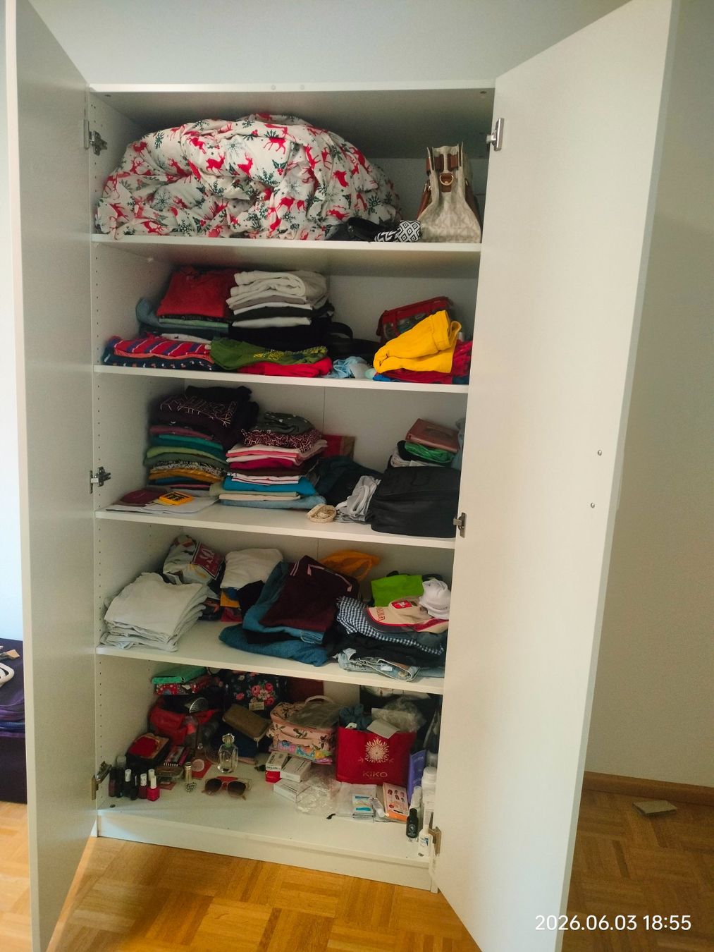 Armoires: Almirah or wardrobe – Neuf (Voir description) à Basel par vik_7qc8 1