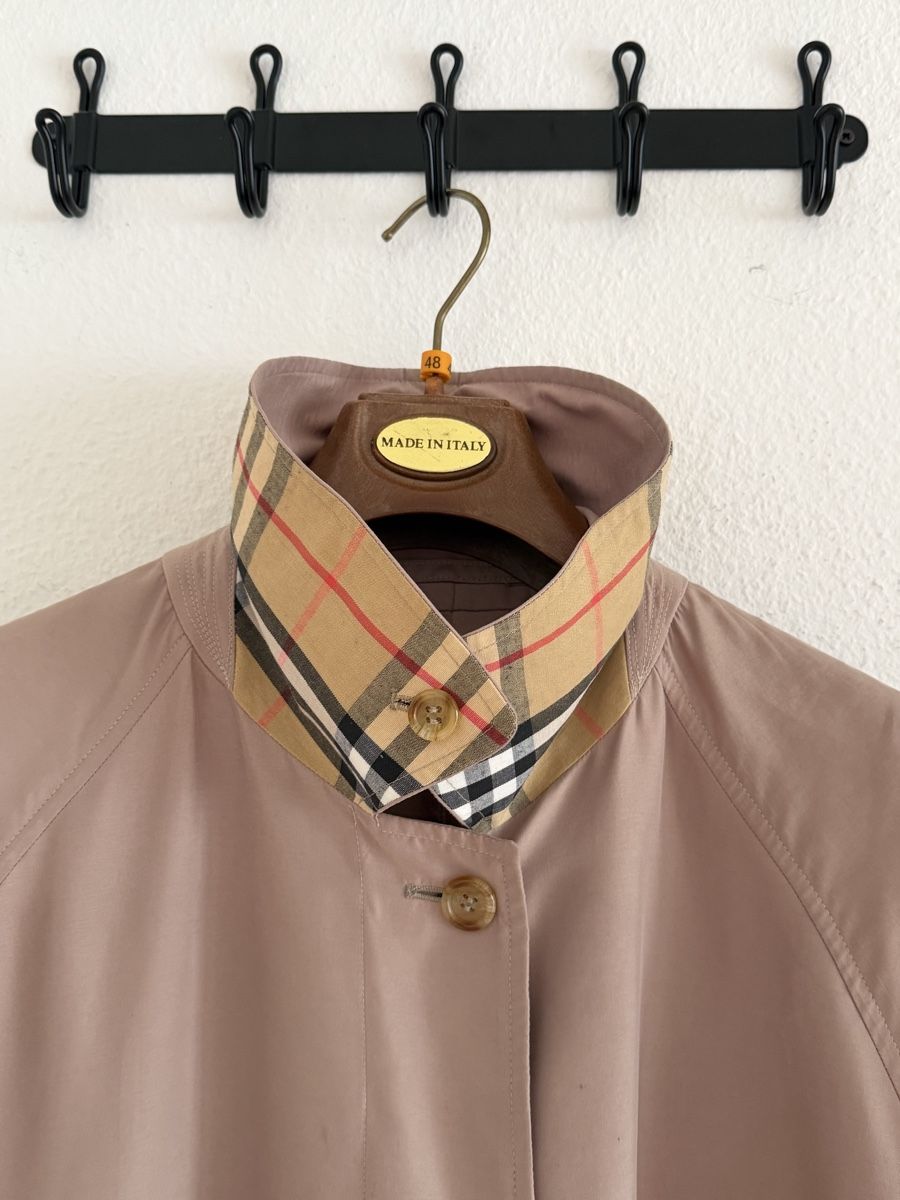 Burberry Cappotti: Burberrys Trench Coat – Usato da Basel venduto da eli_y6f2 1