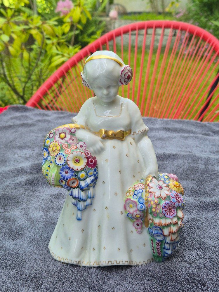 Statuette: Porzellanfigur Blumenmädchen – Usato da Binningen venduto da Masc61