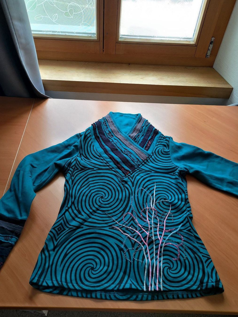 Maglioni & Felpe: Damen Pulli - Gekko Camden - S - Goa - Hippie – Usato da Untervaz venduto da Lyraia 7