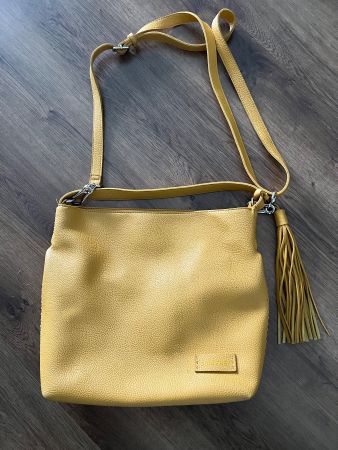 Handtasche der Marke Suri Frey, Sommer