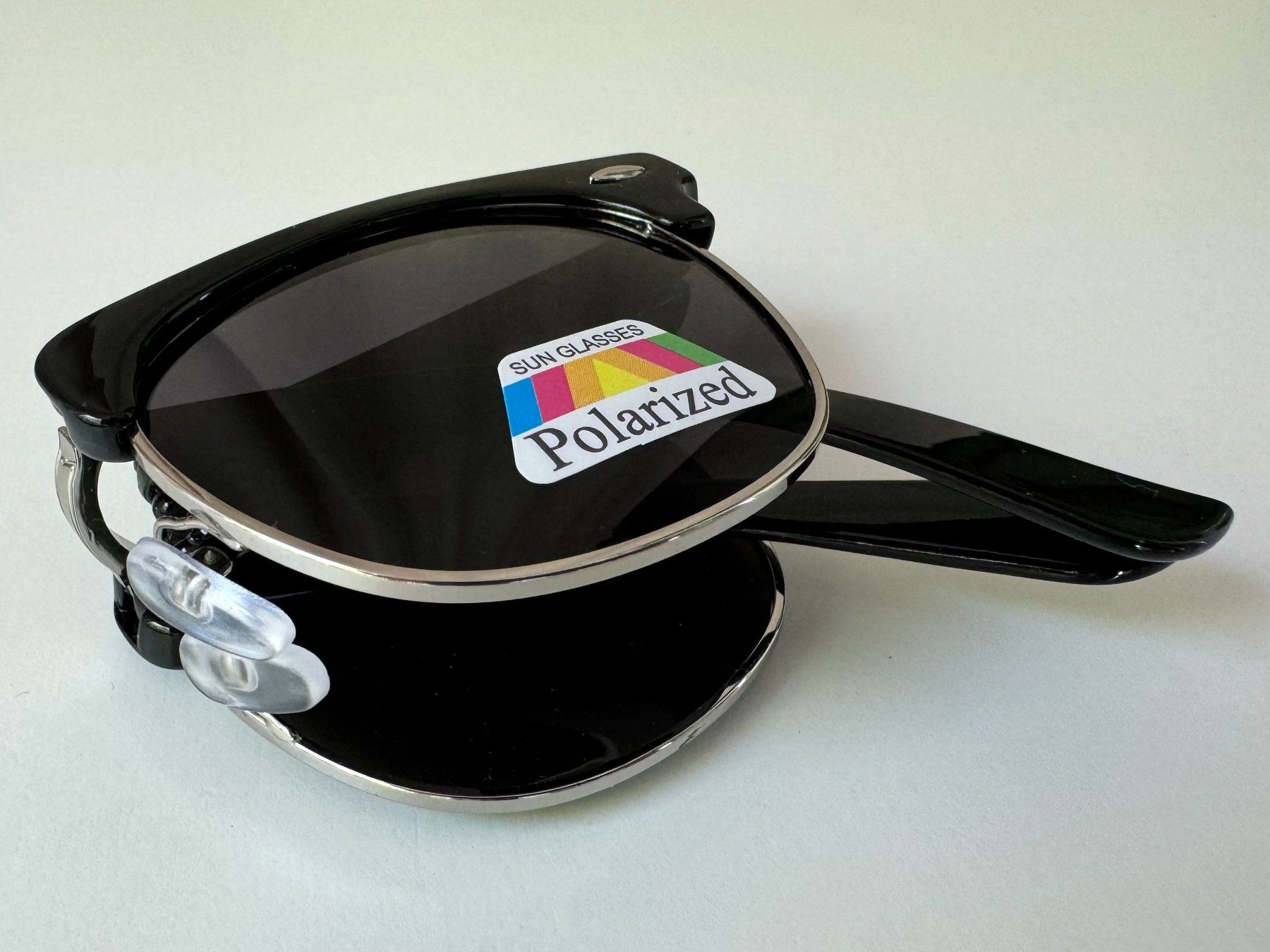 Occhiali & Lenti: Lunettes de soleil noires polarisées pliables compact – Usato da Genève venduto da Reveur 6