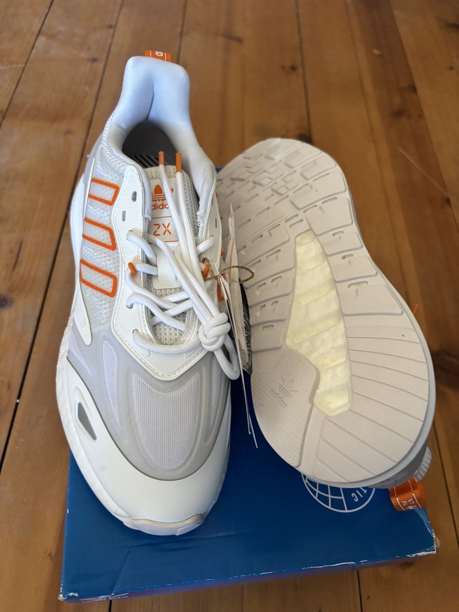 Adidas Damenschuhe: coole neue Adidas Sneaker Grösse 40 – Neu und originalverpackt aus Widnau von Orca007 1