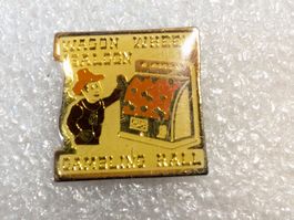Ansteckpin 291: Waggon Wheel Saloon