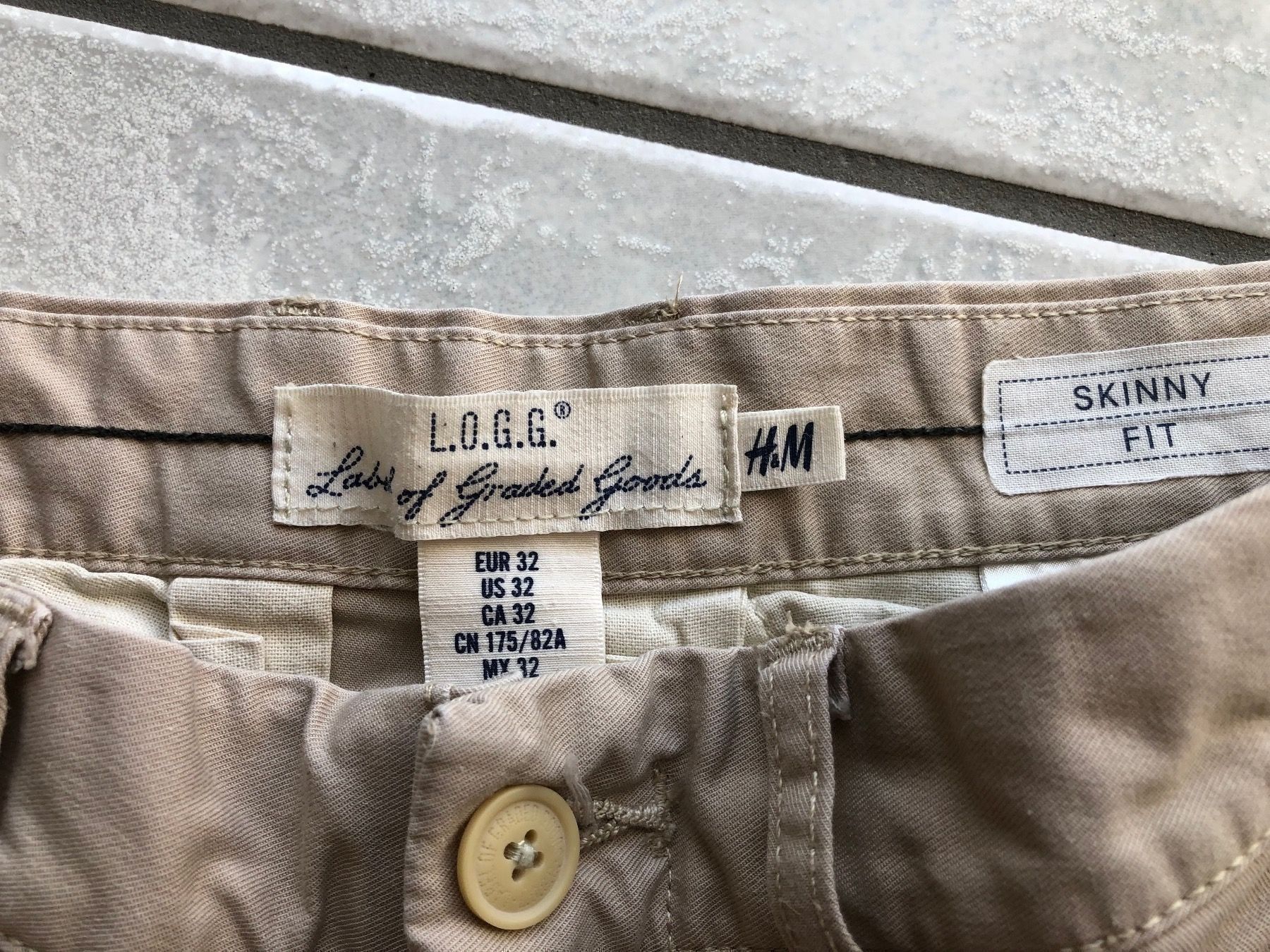 H&M Pantaloni: Beige Hose L.O.G.G. / M/ 32 – Nuovo (secondo la descrizione) da Hendschiken venduto da Urania 5