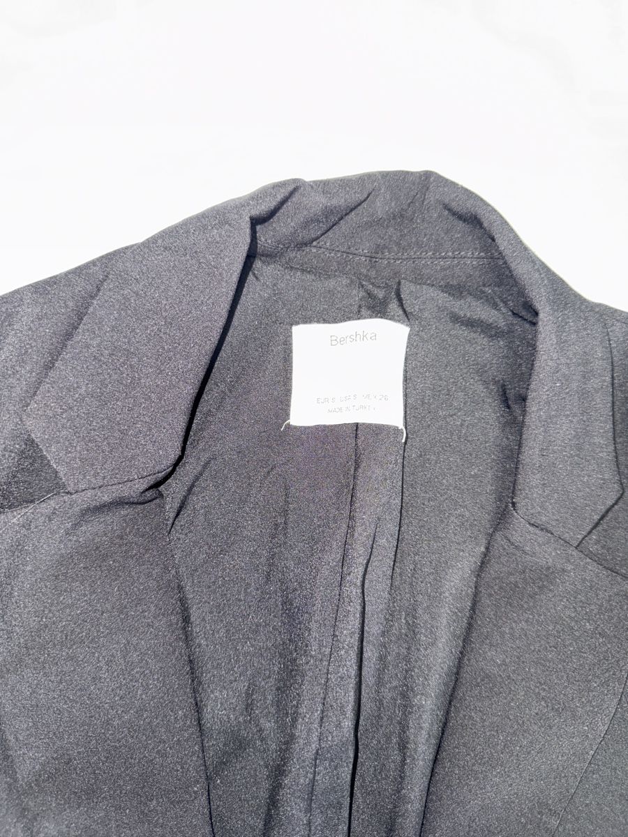 Bershka Giacche: SCHWARZER DAMEN-BLAZER GR. S – Usato da Winterthur venduto da fij_f65r 2