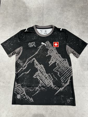 Schweiz Trikot X Salehe Bembury