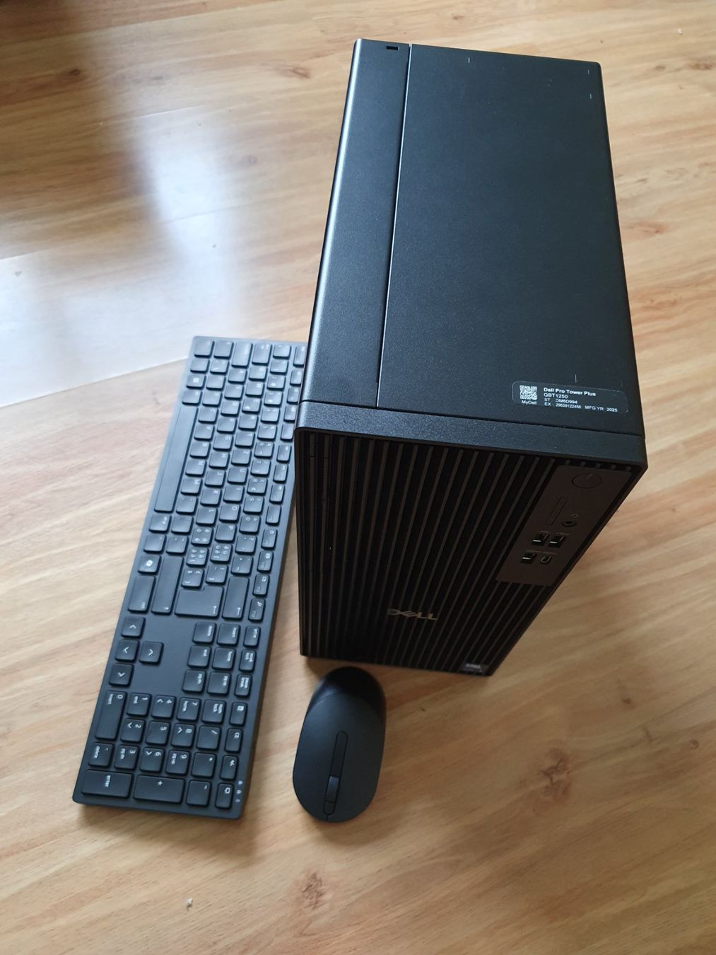Dell PC: PC Dell mit Garantie, neuste Intel-Generation, SSD+HDD 4TB – Nuovo (secondo la descrizione) da Hüttwilen venduto da Rennntier 1