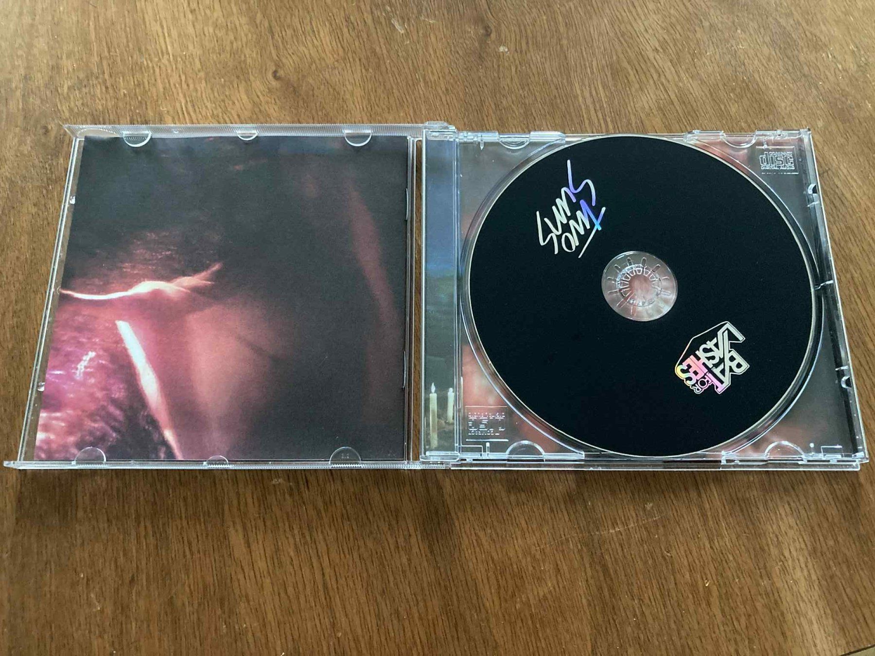 CDs: Bat For Lashes - Two Suns CD – Gebraucht aus Lausanne von sim_bc8q 2
