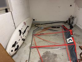 Windsurfausrüstung Segel 6.3 und Surfbrett 128l gebraucht
