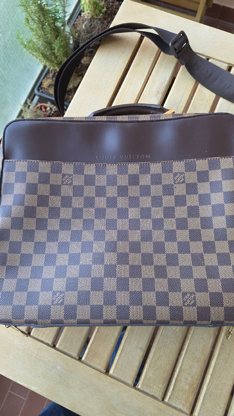 Louis Vuitton Valigie & Borse: Sac porte-documents Louis Vuitton Damier état correct – Usato da Chexbres venduto da sai_wt58 4
