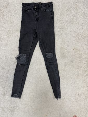 Dunkle Jeans 
