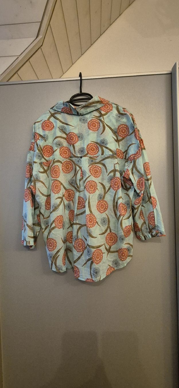 Nile Tuniche: Original NILE Bluse, Gr. M, mit Blumenmuster! – Nuovo (secondo la descrizione) da Rorbas venduto da Ch620 1