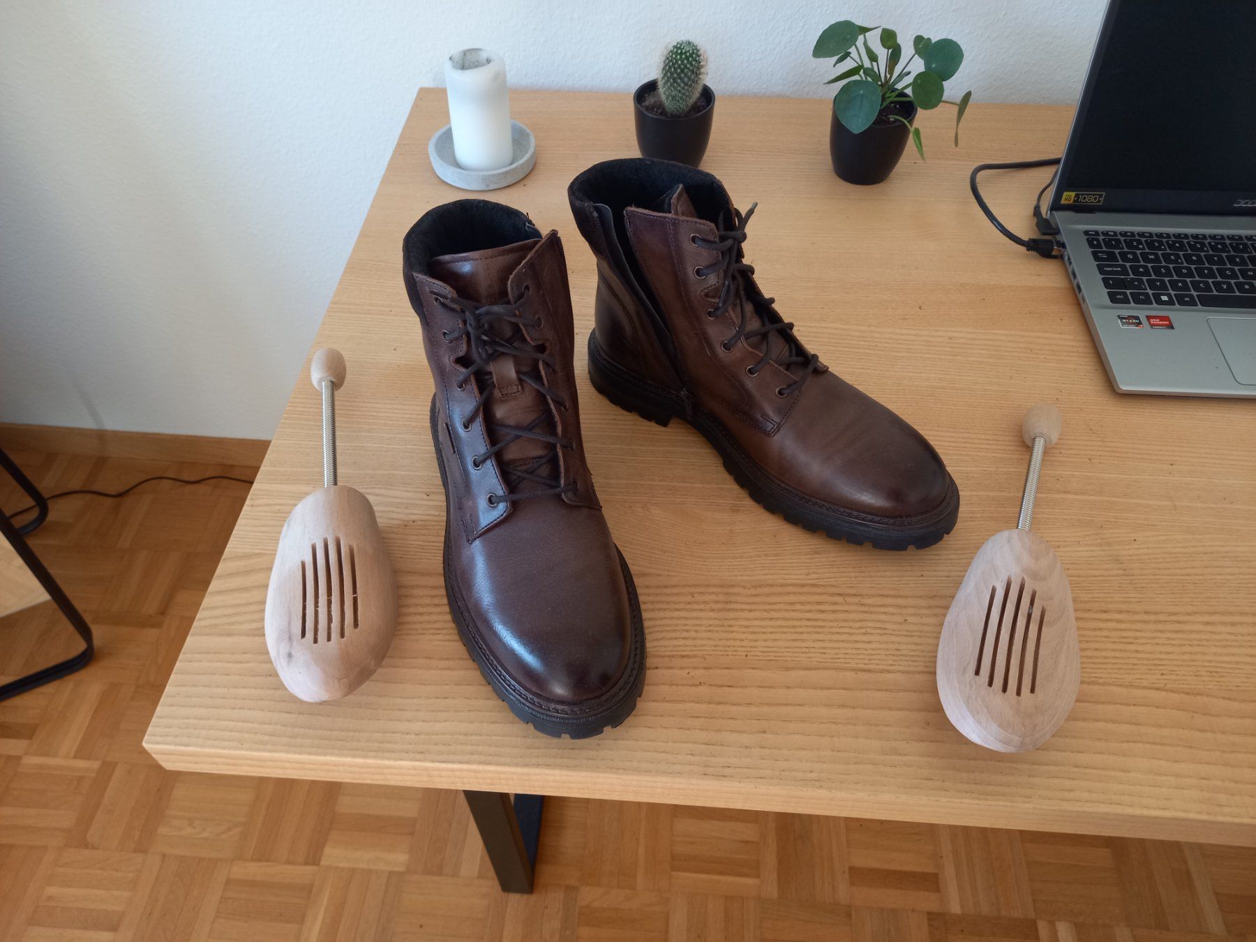 Scarpe da uomo: Braune Echt-Leder Schuhe inklusive Schuhspanner – Usato da Baar venduto da Unknow_psyman 1