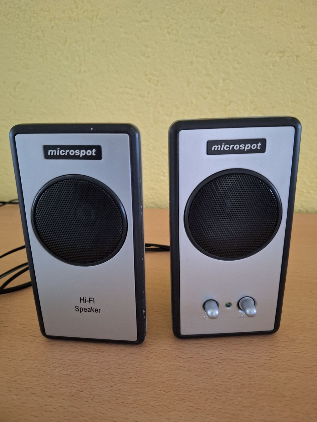 Microspot Casse acustiche: PC Lautsprecher – Usato da Niederglatt ZH venduto da Bobsli 2