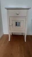 Schöner Nachttisch Shabby Chic mit Marmorplatte