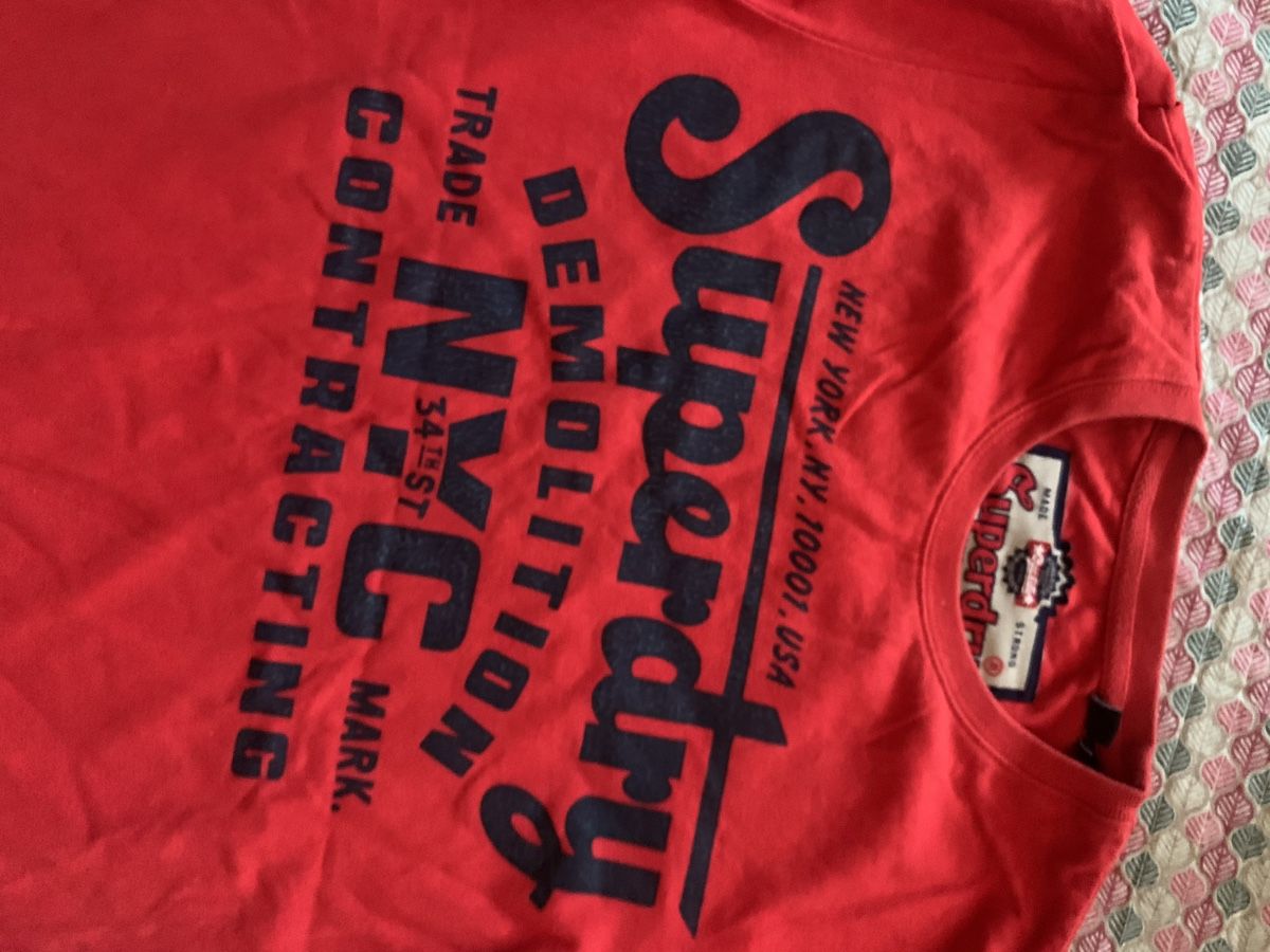Superdry T-shirts: SUPERDRY t.Shirt gr M wie Neu  – D'occasion à Gutenswil par Bregenzer8610 1
