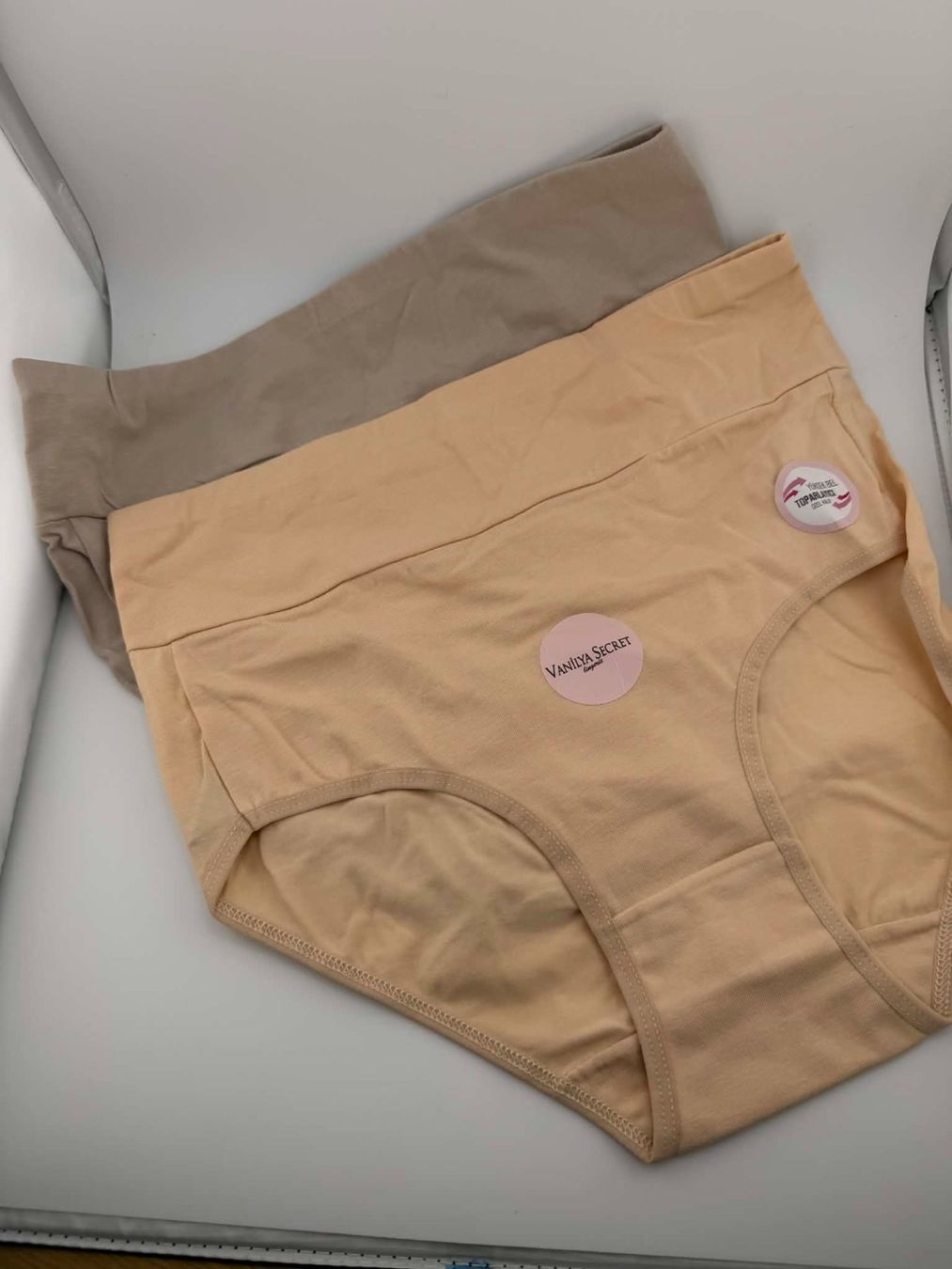Sonstige Unterwäsche: Unterhose  Grösse M 2 Stück, Neu! – Neu und originalverpackt aus Riehen von edu_92w7