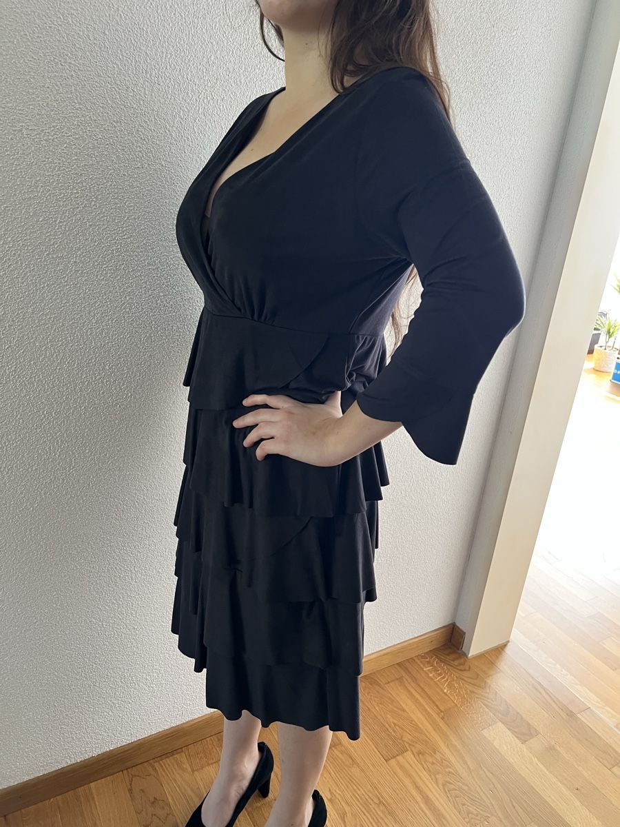 Comma Vestiti & Gonne: Dunkel Blau Kleid von Comma Gr. 38 – Usato da Oetwil a.d. Limmat venduto da jeh_6xcx 1