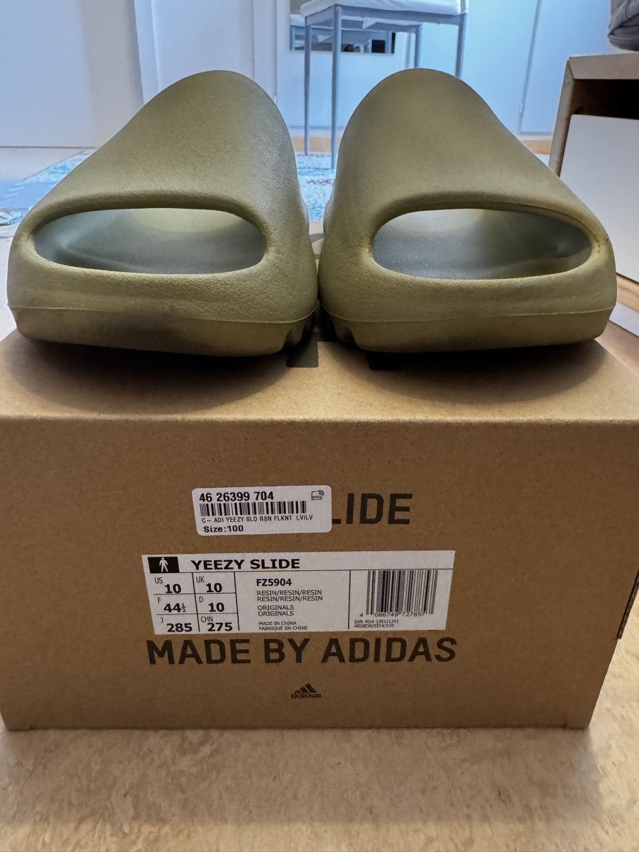 Adidas Scarpe da uomo: Yeezy Slide Resin Gr. 44.5 – Usato da Zürich venduto da swiss.tech
