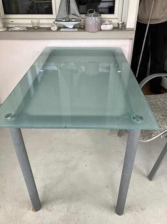 Set de table et chaises: Tisch mit 4 Stühle – D'occasion à Aegerten par meliiiii 2